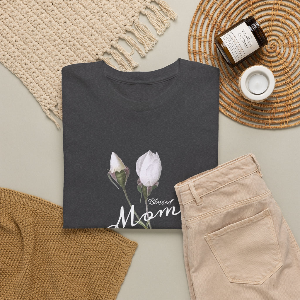 T-Shirt Mamma con Fiori – Design Minimalista