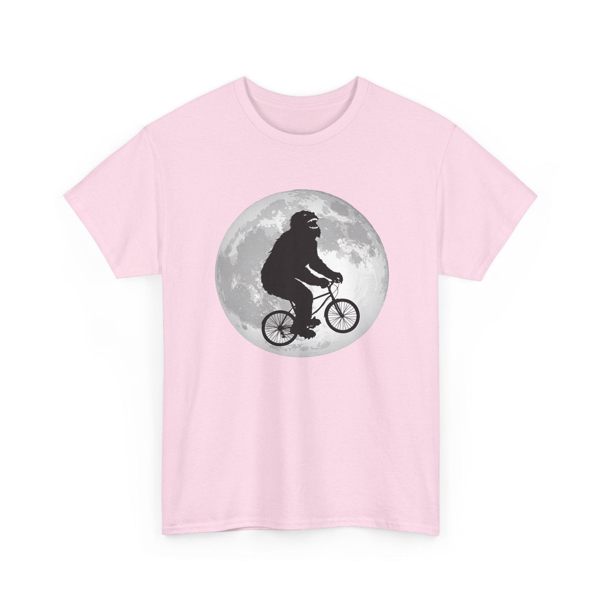 T-Shirt Bigfoot in Bicicletta – Design Luna e Avventura
