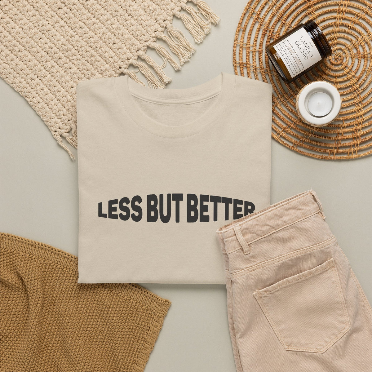 T-Shirt Meno è Meglio – Design Minimalista Unisex