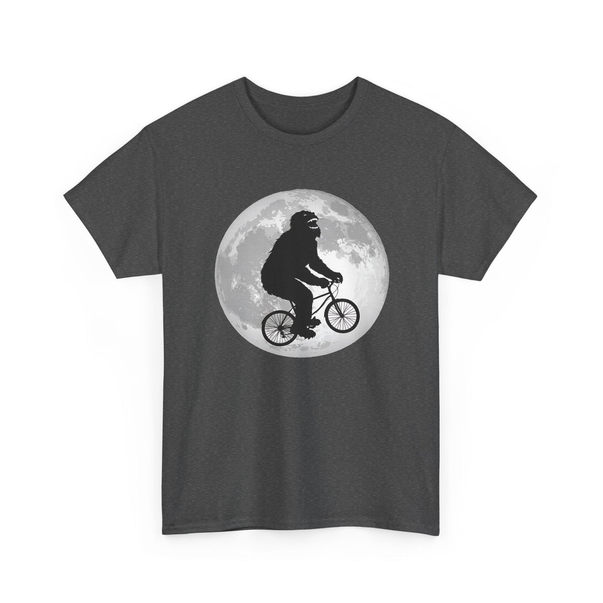 T-Shirt Bigfoot in Bicicletta – Design Luna e Avventura