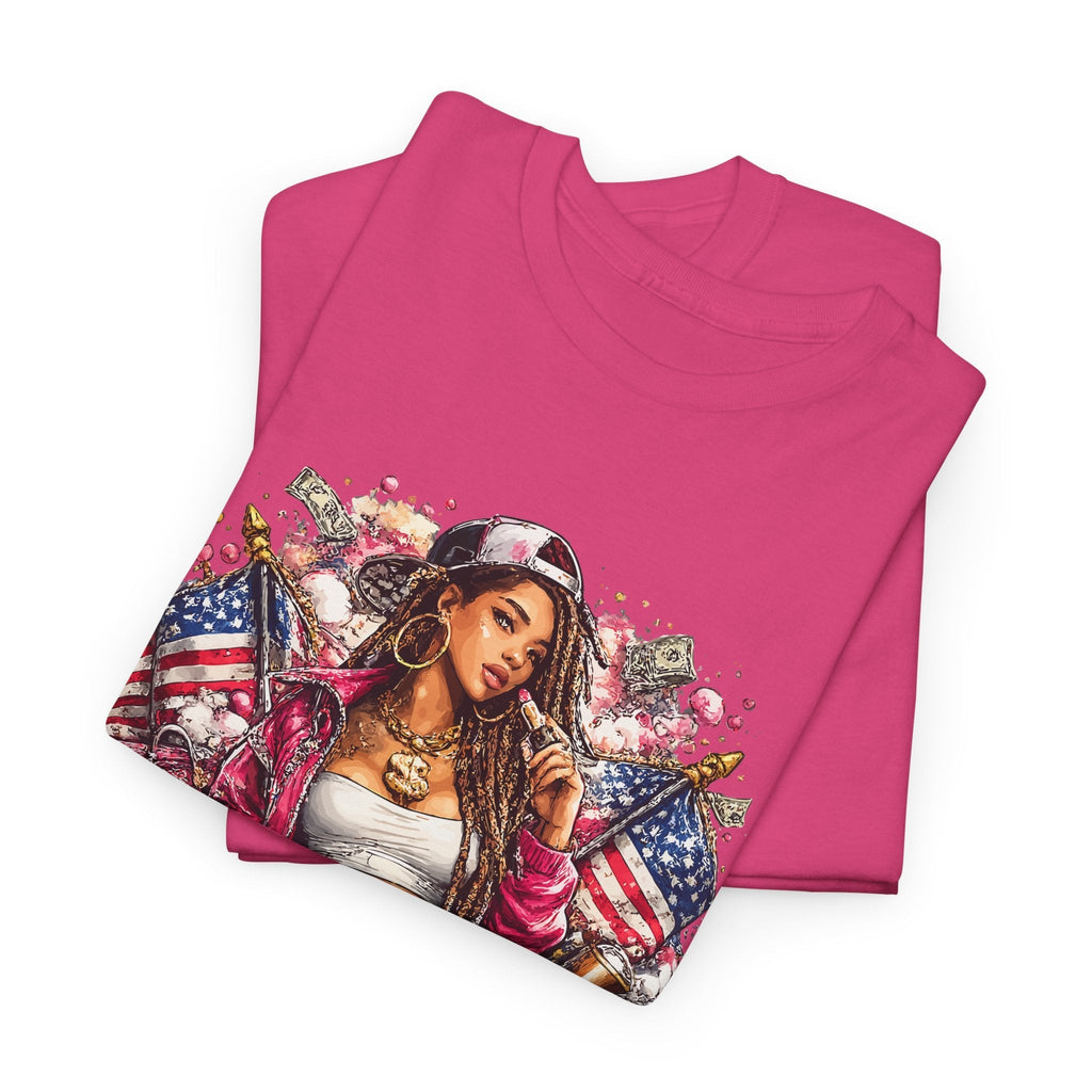 T-Shirt Regina dello Streetwear – Design Chicana Tattoo e Bandiera USA