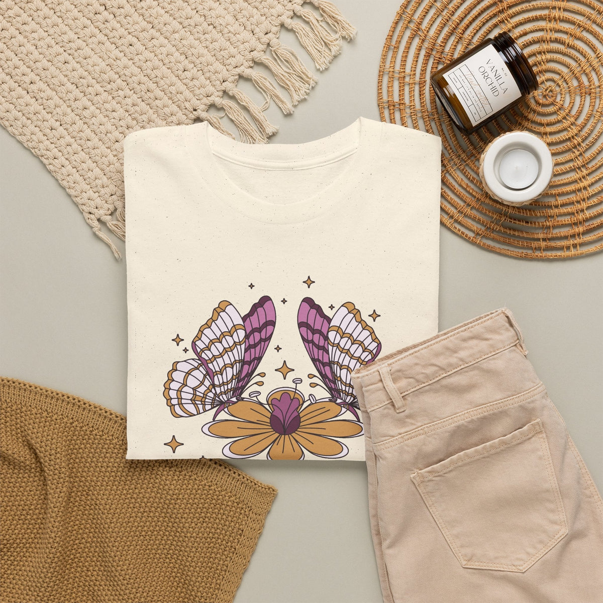 T-Shirt Farfalla e Fiori – Design Boho Floreale