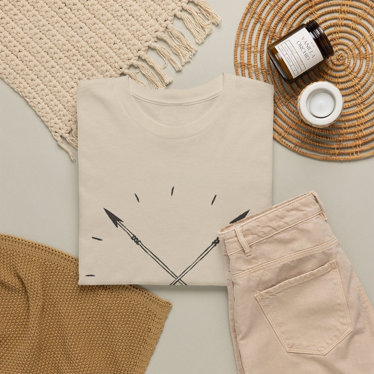 T-Shirt Frecce Incrociate – Design Boho Outdoor